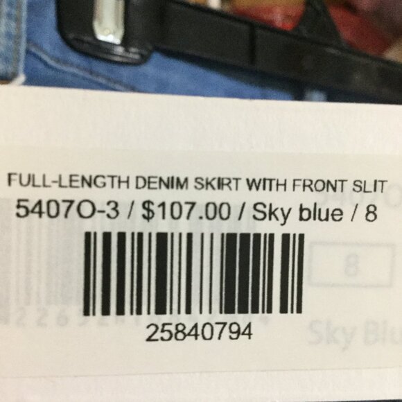 NWT full length denim skirt with front split  size 8 blue denim 5 pocket design - Picture 7 of 7